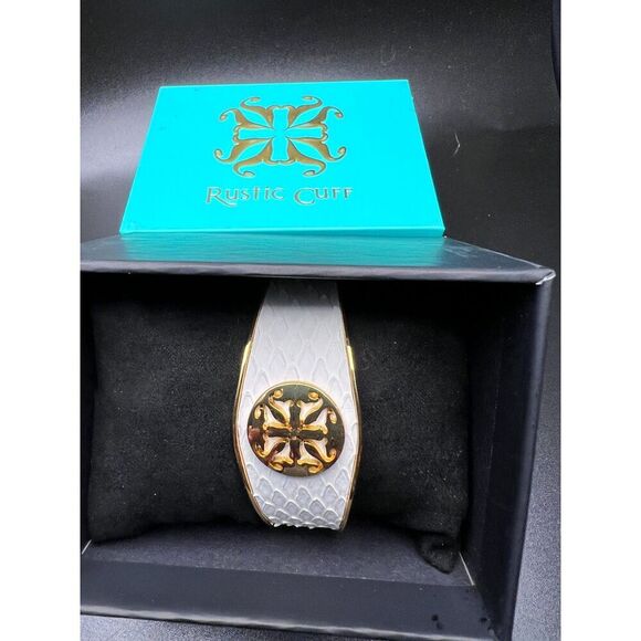 Rustic Cuff Snake Cuff - Picture 4 of 8